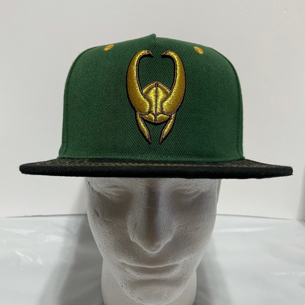 LOKI GOLD 3D EMB FLAT BRIM HAT GREEN MARVEL CONCEPT ONE ACCESSORIES